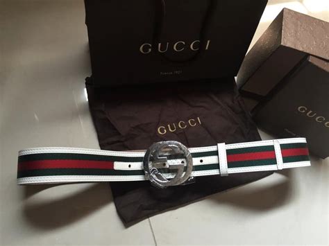 cinturon gucci blanco con rojo|cinturones de gucci.